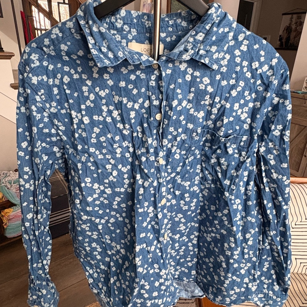 LOFT Kids Blue and White Floral Button Down Shirt